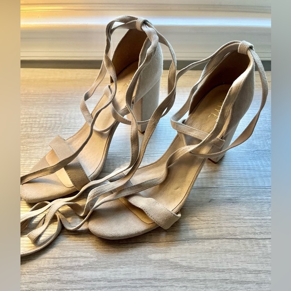 Raye Laurel Heel in size 9.5 - Picture 3 of 5